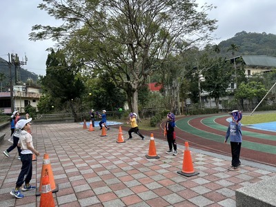 體驗迷你安全棒球